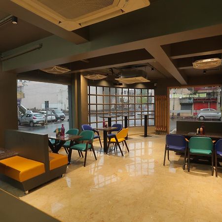 Hotel Shayan Inn Rádzskot Kültér fotó