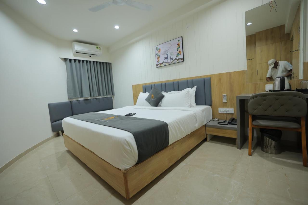 Hotel Shayan Inn Rádzskot Kültér fotó