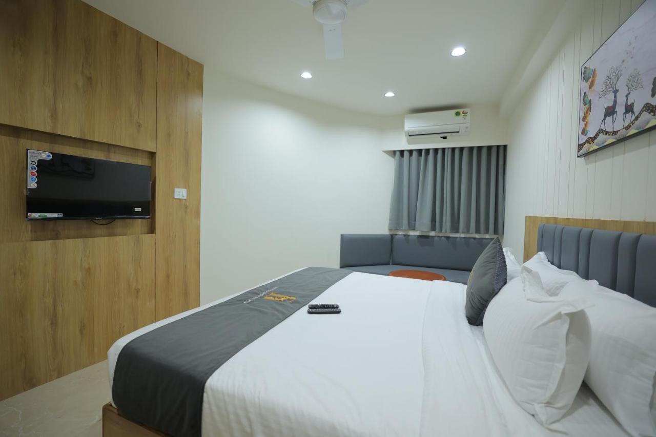 Hotel Shayan Inn Rádzskot Kültér fotó