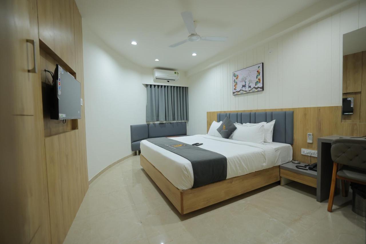 Hotel Shayan Inn Rádzskot Kültér fotó